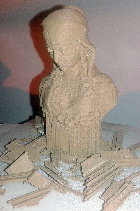 Stampa in 3d del legno prima fase post lavorazione stampa 3d legno